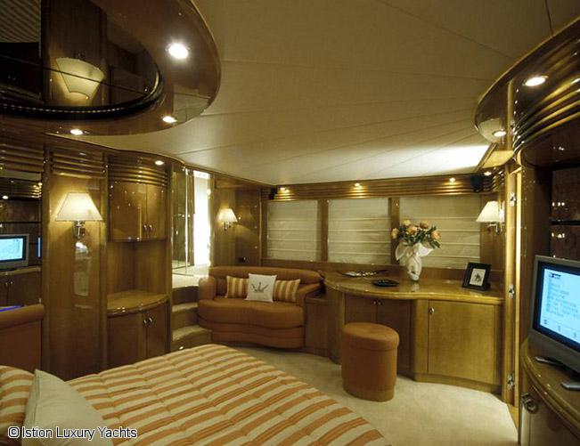 croisiere-bateau-vedete-moteur-luxe-cabine-double